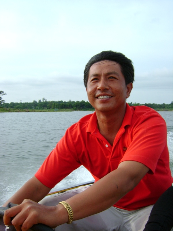ดูเจ้าของเรือสิครับ หิ หิ สิ่งนี้แห