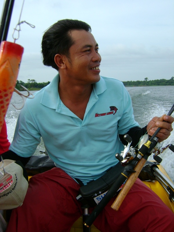 น้าเด๊ะ ดีใจกับลูกพี่ด้วยอีกคน ......  :gr
