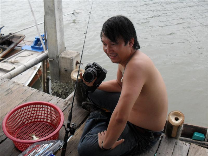  :grin: :laughing:
น้าป้อมวันนี้มาถ่ายรูปอย่า