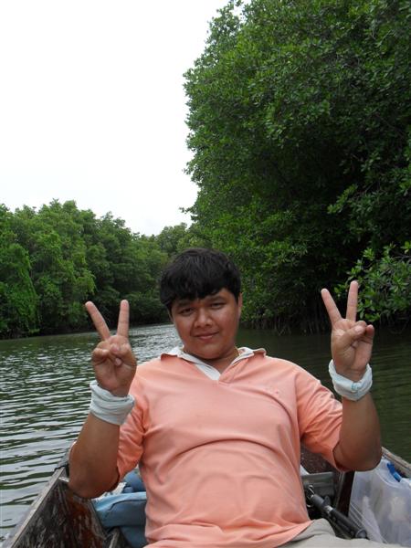  :grin: :laughing:

อมรแอ๊บเกินไปป่าวน้า 

 :laughing: :