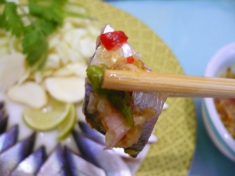  อ้ำ....กลิ่นคาวแบบที่ติดมือเวลาเราจับตัวมันไม่มีเหลือเลย....กินไปซักพัก นึกได้อีกเมนูที่น่าจะเข้ากั
