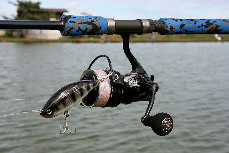 ชุดแรก Light Jigging 

คันบิวท์ TSU 7ฟุต
รอก Daiwa Morethan Brazino 3000   :blush: