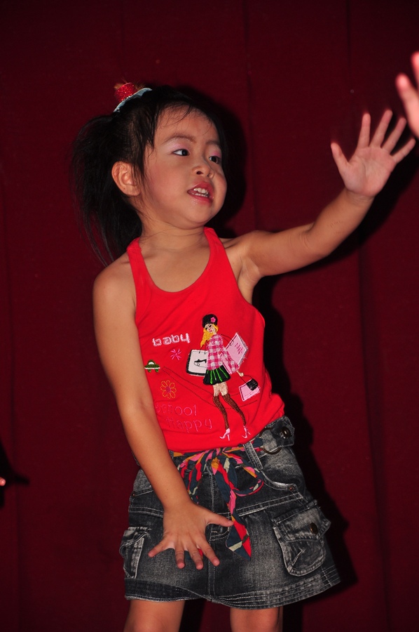 โยกไม่หยุด ถ้าเพลงไม่จบคร้าบบบบ :grin: :grin: :grin: