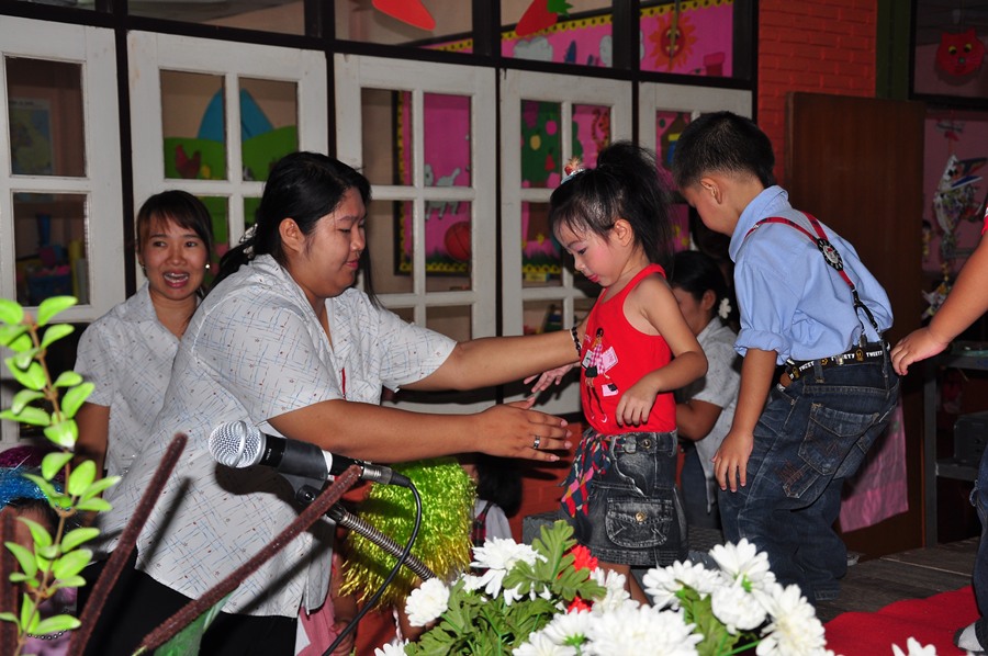 แหมน่าจะให้เต้นต่ออีกสักเพลง...กำลังมันส์เลย :grin: :grin: :grin: