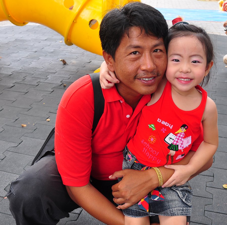 ขอถ่ายรูปคู่ด้วยคน :grin: :grin: :grin: