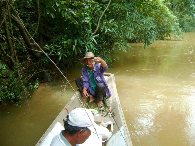 หวัดดีครับ น้าแก่แดด
ท้ายเรือเอาอีกแล้วครับ