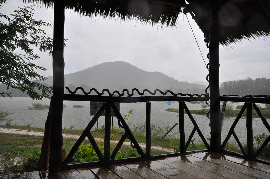 ตอนบ่ายฝนตกหนักมากคับ
