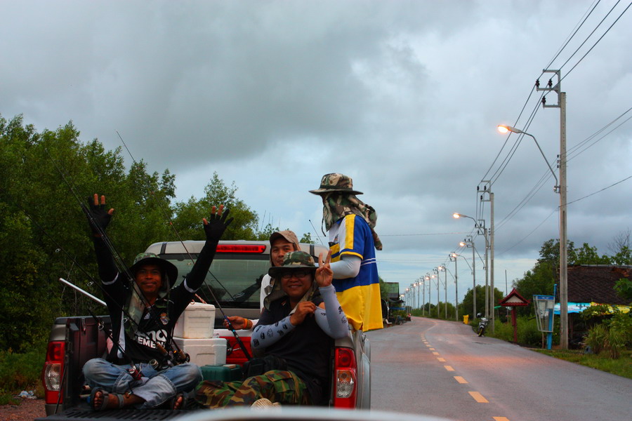 เดินทางเข้าหมายกันเลยครับ  :grin: :grin: :grin: