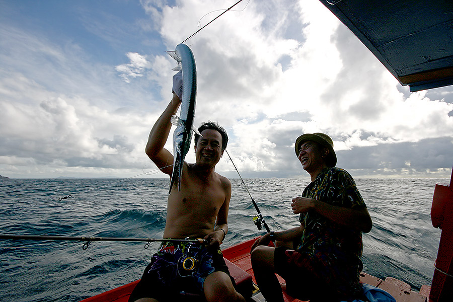 ........... เรื่องราวบนเรือ...น้าหรั่ง...ก็เล