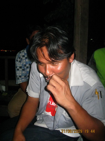 เจ้าโชคก็ เพลินกะลูกกะตาปลา แชกำ :laughing: :laughing: