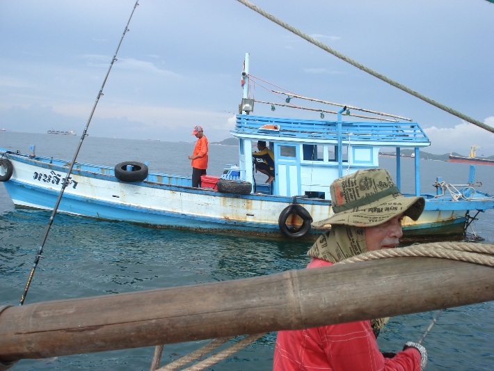 โสกได้สักพักก้อมีเรือมาสมทบอีกลำ................. :grin: :grin: :grin:
หมายโสกปลานี้ถ้าจะแจ๋วจริงๆ.