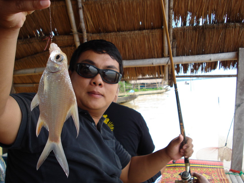 ..พี่หยีหล่อตลอดครับ