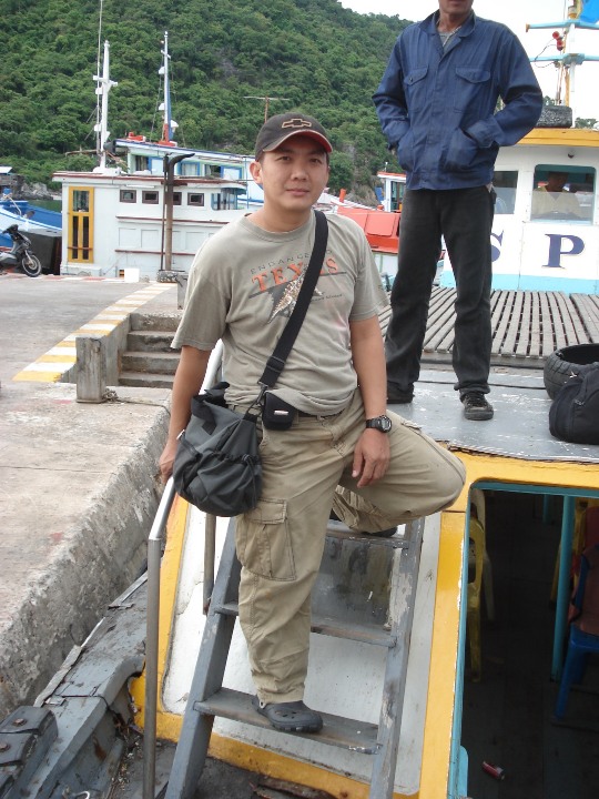 ตกได้หมึกพอสมครวแล้วก้อกลับดีกว่า....................... :smile: :smile: :smile:
มาอาบน้ำที่บ้านริม