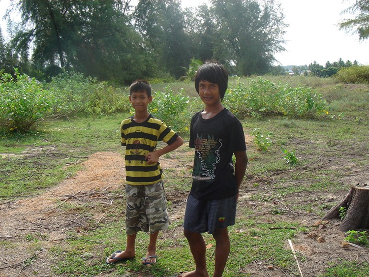 น้องเด้ช่วยยกเรือ  ก็ขอบคุณนะ :love:
