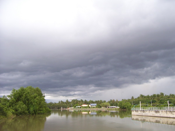 สถานการณ์ท่าจะแย่ครับ ฝนมาโน้นแล้ว