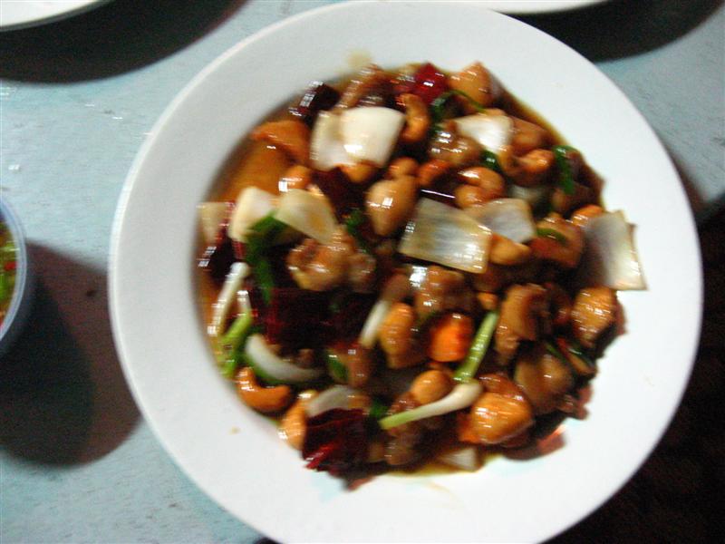 ไก่ผัดเม็ดมะม่วง  :umh: :umh: :umh: :umh: :umh: :umh:

...........................................