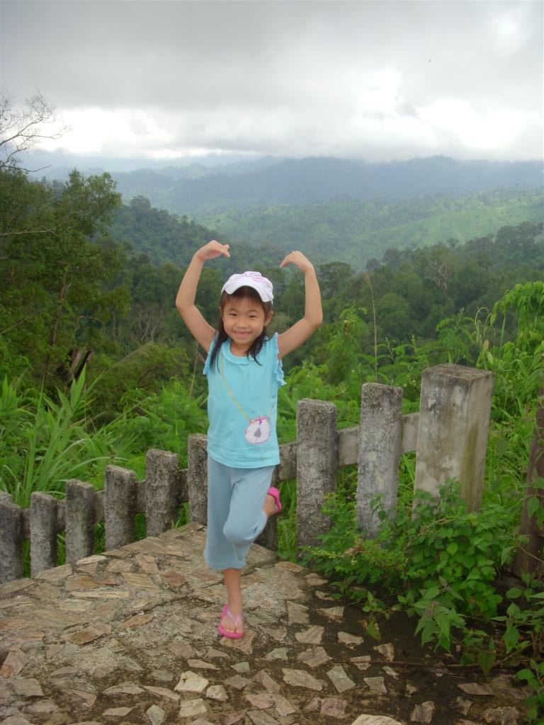 น้องเพชรขอรูปน่ารักบ้าง
ท่าซารางเฮโย :smile: