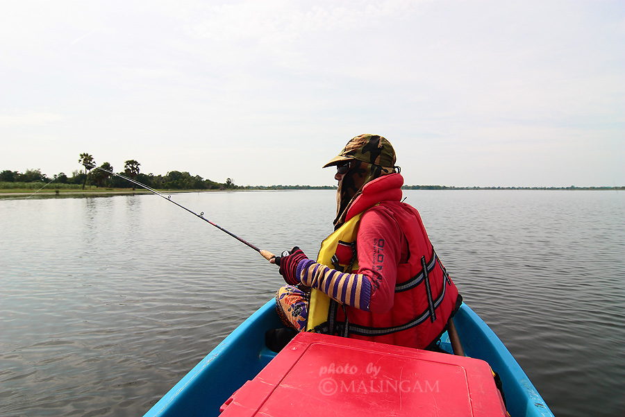  :ohh:

เอ้า....ไอ้เสือไม่ทิ้งลายครับ....หนุ่มกางเกงลายคนนี้
   โดนแล้วครับ........สู้เบ็ดแบบนี้ 