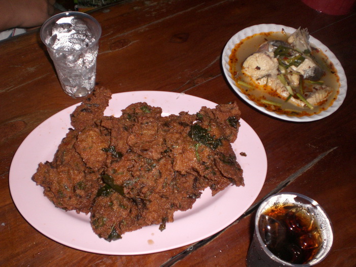 หิวแย้ว หม่ำข้าวดีกว่า :laughing: :laughing: :laughing: :laughing: