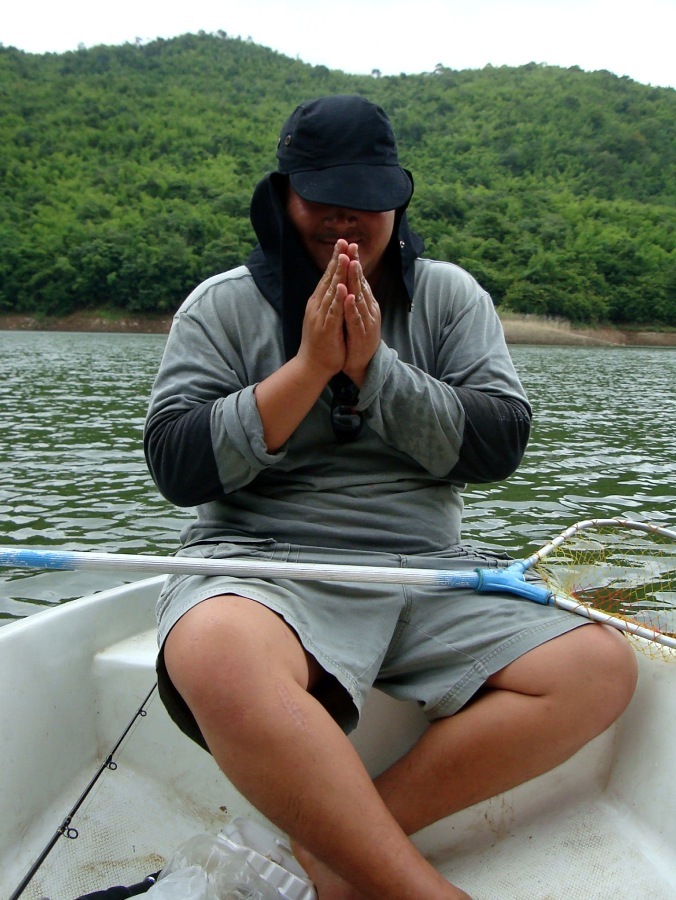 น้าเกรด........ขอขอบคุณ พี่ๆมากครับวันนี้ผมได้แล้ว แต่......
วันหน้าผมเอาอีก
 :laughing: :laughing