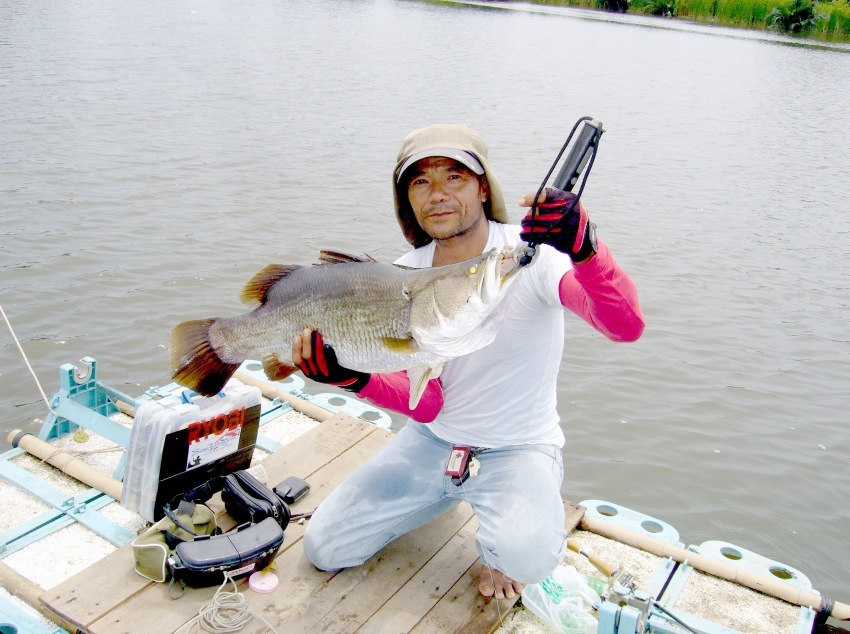 ตานี้มาดูของพ้มม....... :laughing: :laughing: :laughing:

นั่งไ...เค็มมาหลายชั่วโมงแระ.. :laughing