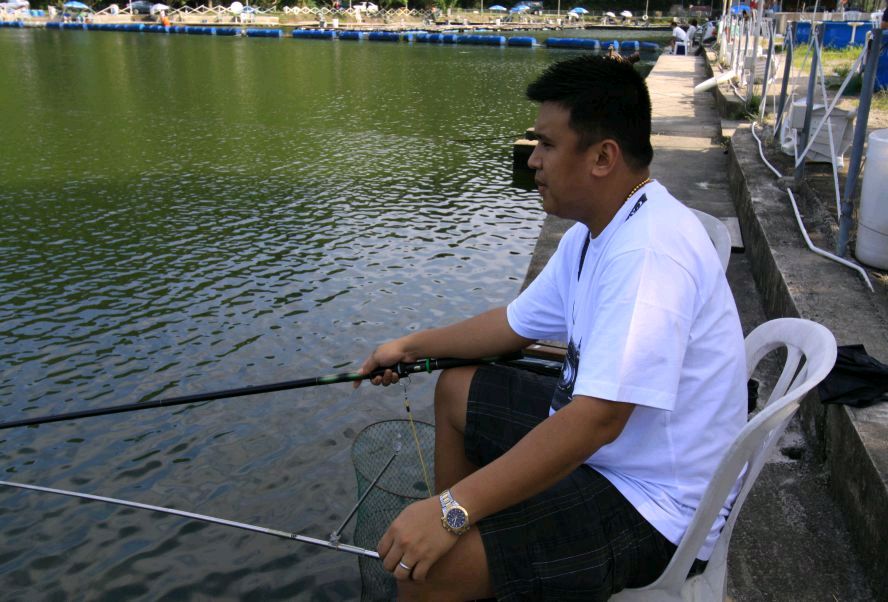 ตั้งใจตก ยังไง .............มันก็ได้แต่ไซส์เล็ก ..........พอแล้วครับ ไม่ตกแล้วไปทานข้าวดีกว่า 

ขอ