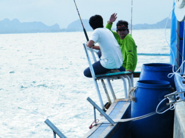พี่บอล นั่งดูเหลี่ยม กับ พี่ติ้กครั