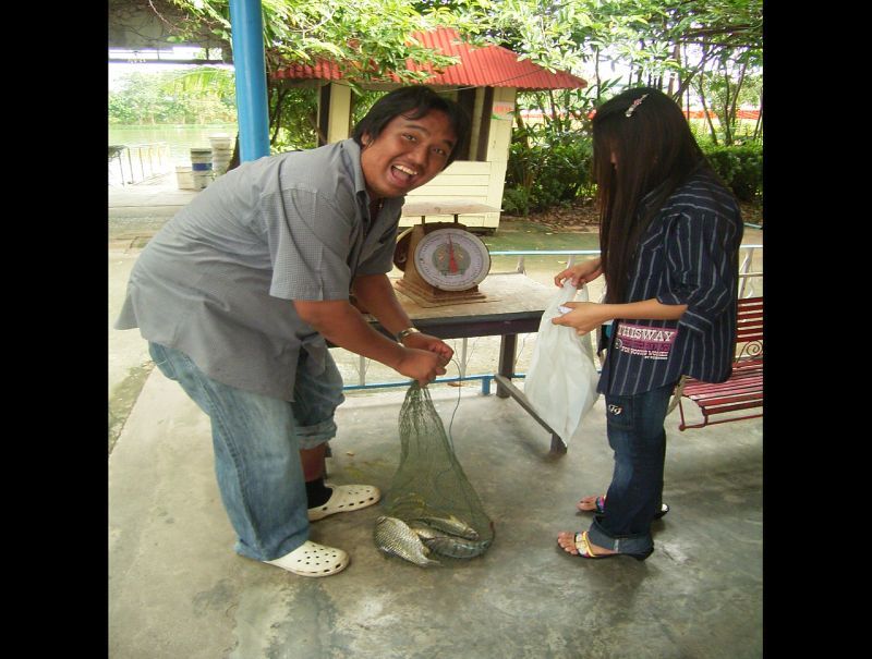 ลากันด้วยภาพนี้ครับ  ฝากให้ซ้อ อารีย์ ครับ รูปนี้ฮิฮิฮิ :laughing: :laughing:
รูปอีกชุด อยู่ที่น้าน