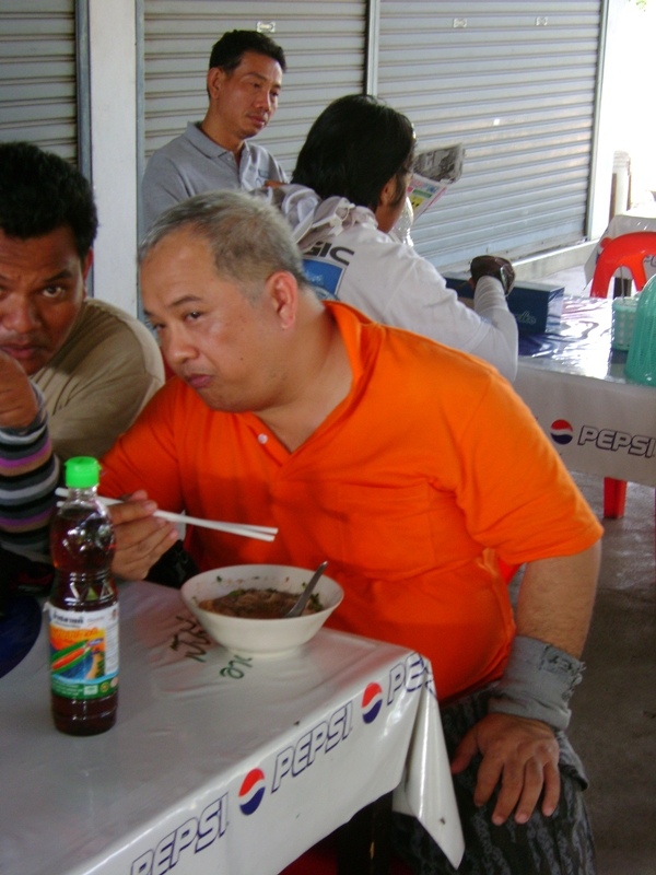 น้าใหญ่ใส่ลูกเดียวแบบไม่บันยะบันยัง  :laughing: