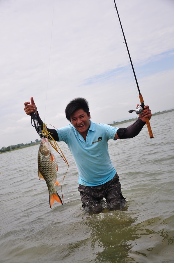 แม่มร้องเพลงรุ่น บอยสเกาต์ เฉยเลย :laughing: :laughing: :laughing: