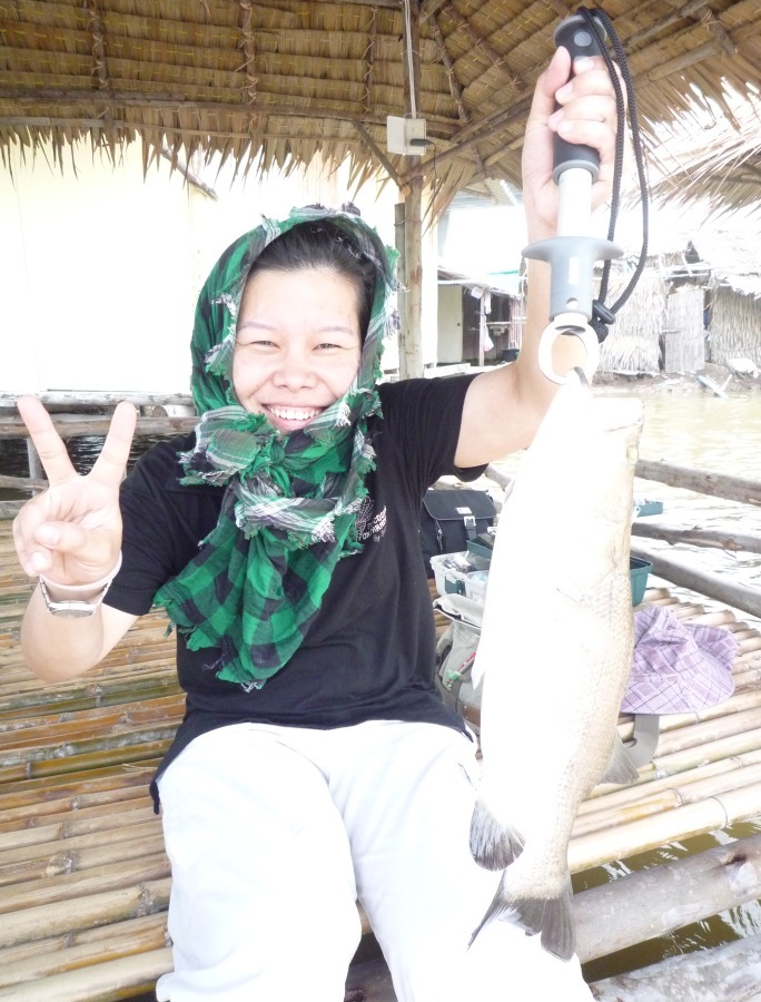 ขอบคุณค๊า น้าแก่แดด ,น้าBenz501 
-------------------------------------------------------
และนี่คือ