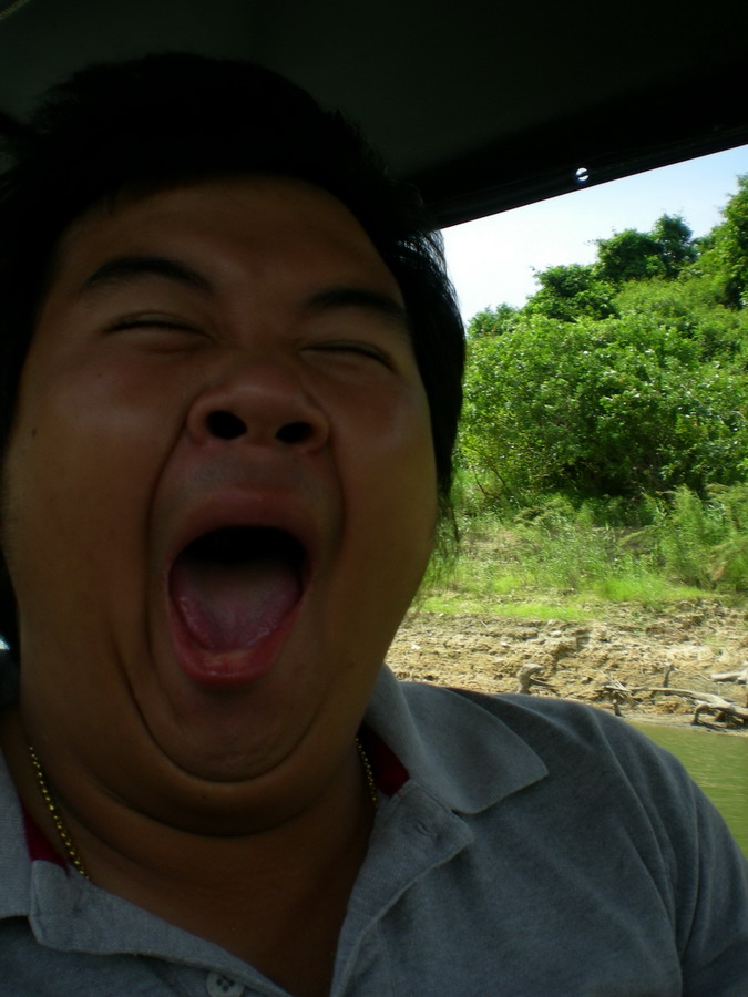 ขึ้นเรือเจ้าลูกชายก็เกิดอาการนี้แหละครับ บังซาบอกเข้าต้นน้ำกันดีกว่า เอ้าไปก็ไป :grin: :grin: :grin:
