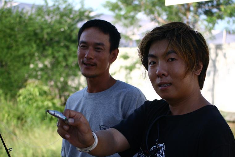  :grin:  [b]ขอรูปคู่กับอาจารย์เอี๋ยวและเห