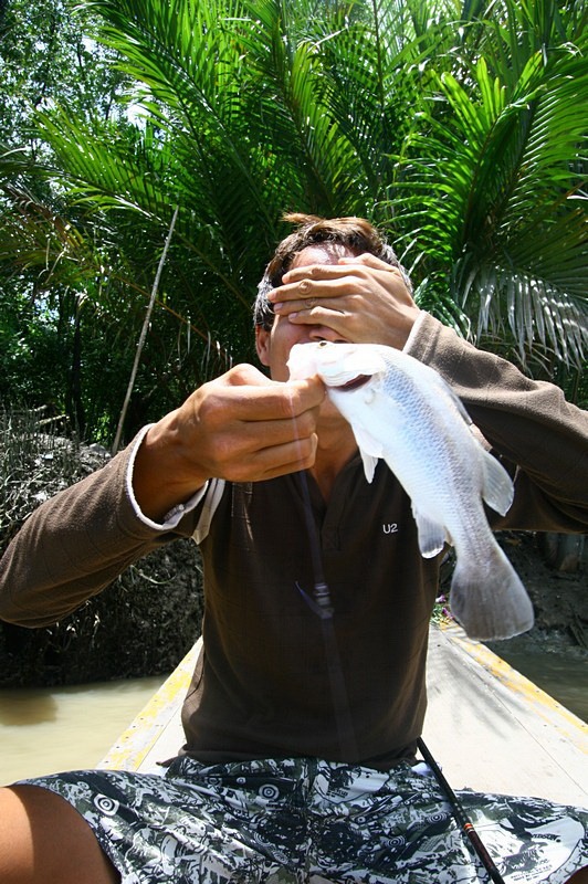 ตกกุ้งได้กระพงคงไม่ว่ากันนะครับ :grin: :grin: