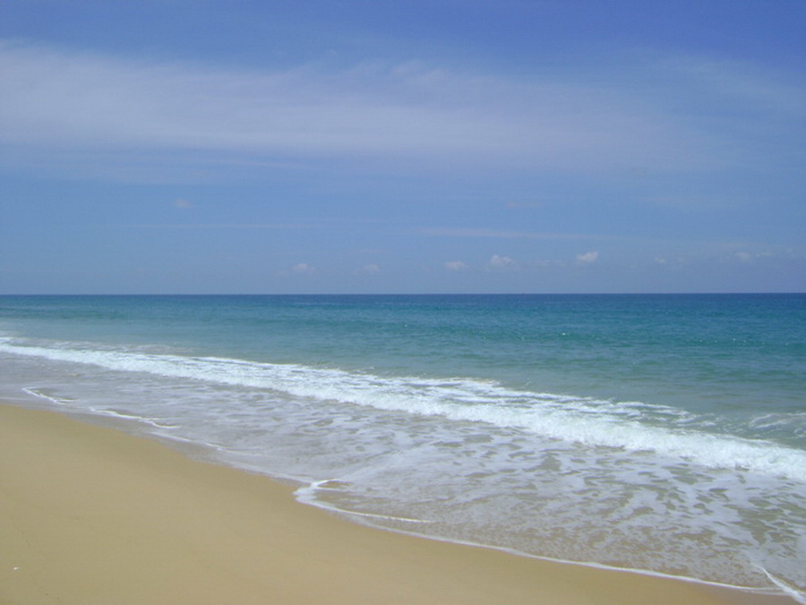 น้ำใส หาดสวย ทะเลเรียบ แจ่มมากๆ อิอิ 
ช่วงนี้ หาดทรายตามหาดต่างๆ เริ่มขาวสวยแล้วน่ะครับ เนื่องจากใก