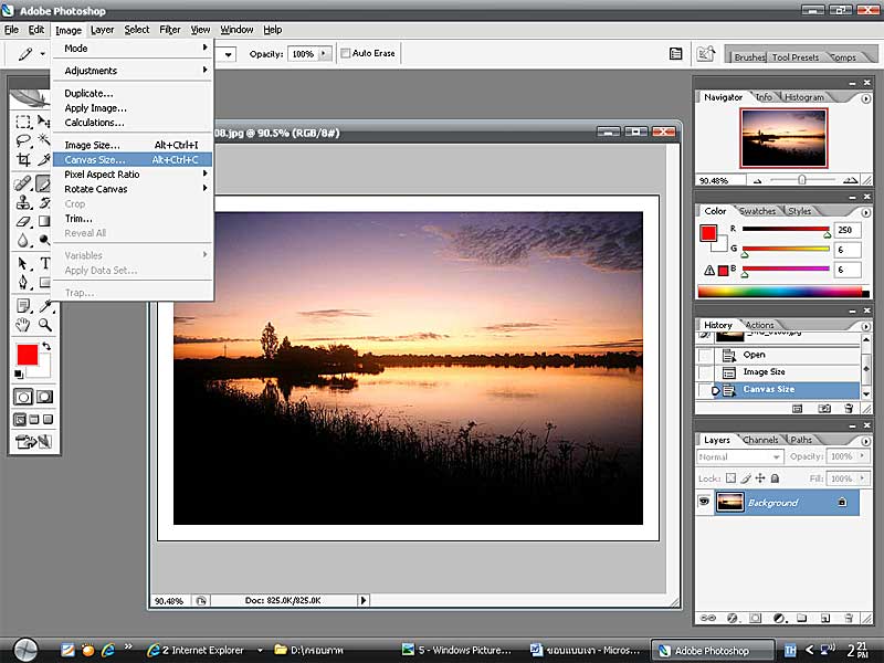 จากนั้นไปที่คำสั่ง ไปที่ Image แล้วเลือก Canvas size เหมือนเดิมครับเพื่อทำเส้นขอบรูปต่อไป  :grin: :g