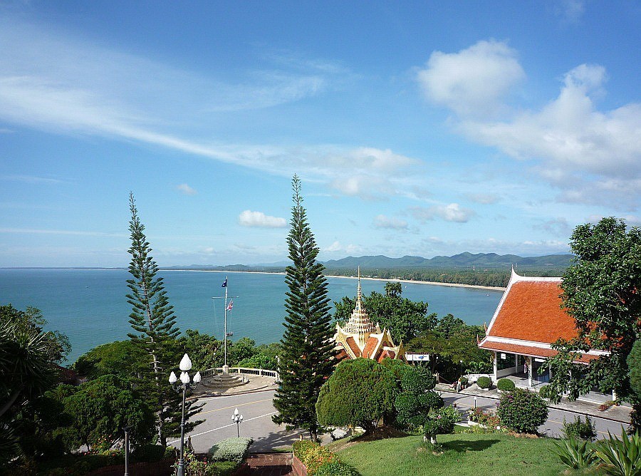 วิวสวยๆ อีกฝั่งนึงของ บางสะพาน :smile:
.
.
.
...........
สวัสดีครับน้าบอล :smile: :smile: