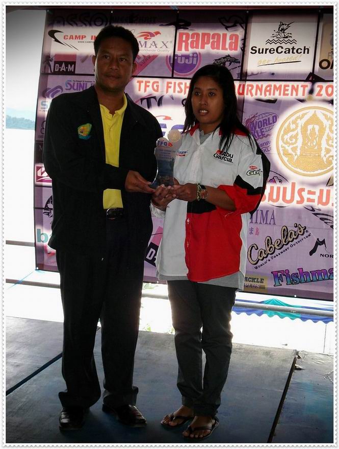 

................ :cheer:......... :cheer:......... :cheer:........ :cheer:................