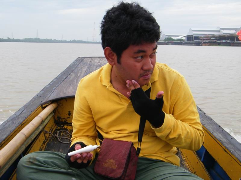  [b]เห็นหน้าตาแบบนี้...ก้อกลัวดำเหมือนกันนะเนี่ย...[/b] :cool: :cool:


 

--------------------