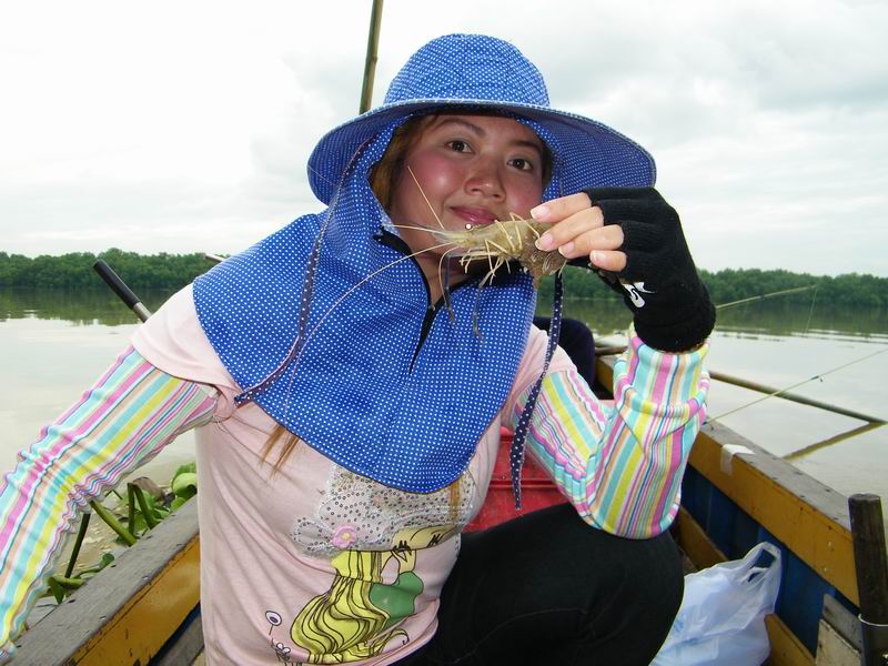  [b]นู๋โสได้ก่อน...ก้อขอสวยก่อนเด้อคร้า...[/b] :laughing: :laughing: :laughing:
