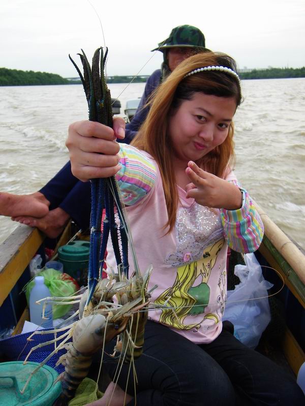  [b]นายแบบท่านี้ม่ายได้เรื่องเลย...มานี่...เดี๋ยวนู๋โสจัดหั้ย...มันต้องอย่างงี้สิ...มันถึงจาซะจัย...