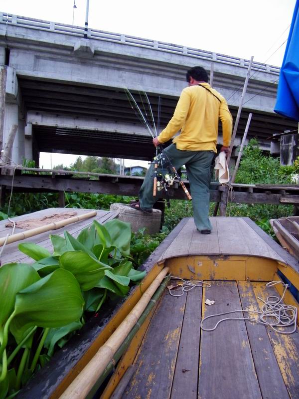  [b]กลับขึ้นฝั่งกันซ๊ากกะที...อย่าลืมชดใช้ค่าเสียหาย...ด้วยอ่ะ...ตาเก่ง...[/b] :grin: :grin: :grin: