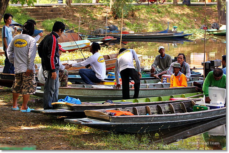                                                                                    ทานข้าวเสร็จ.....