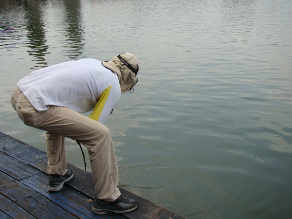 อ้าว!.........ยังมีดื้ออยู่อีกแน่ะ :ohh: :ohh: :ohh: