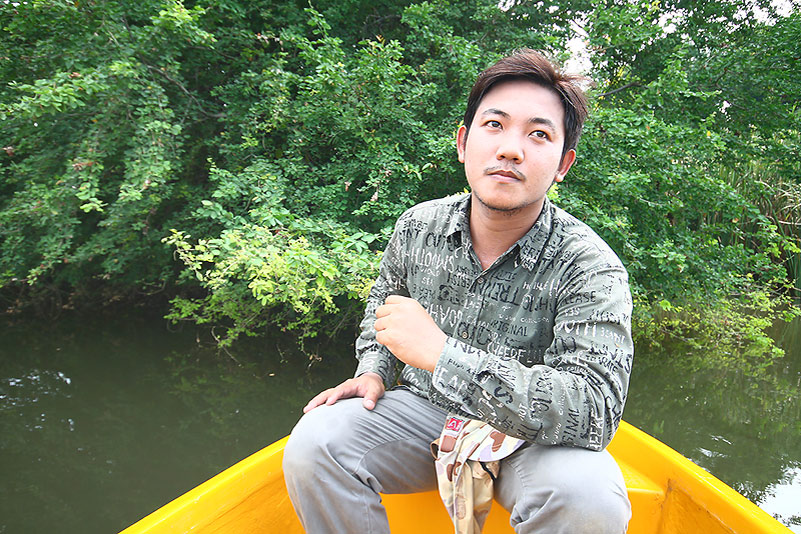 ดูสีหน้าก็คงรู้นะครับว่าคิดไร
 :grin: :gr