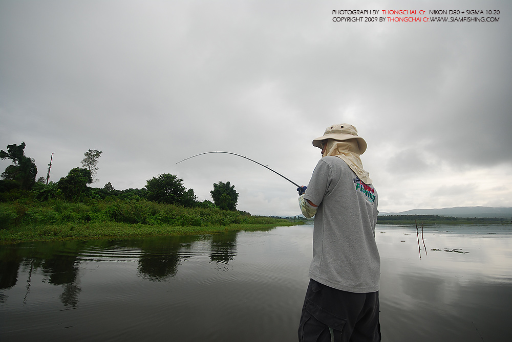 ตัดภาพมาที่ตอนเข้าหมายเลยครับ ช่วงปล่อยเรือ ไม่ได้เก็บภาพ เพราะผมขับเรือ :cheer: :cheer: :cheer:

