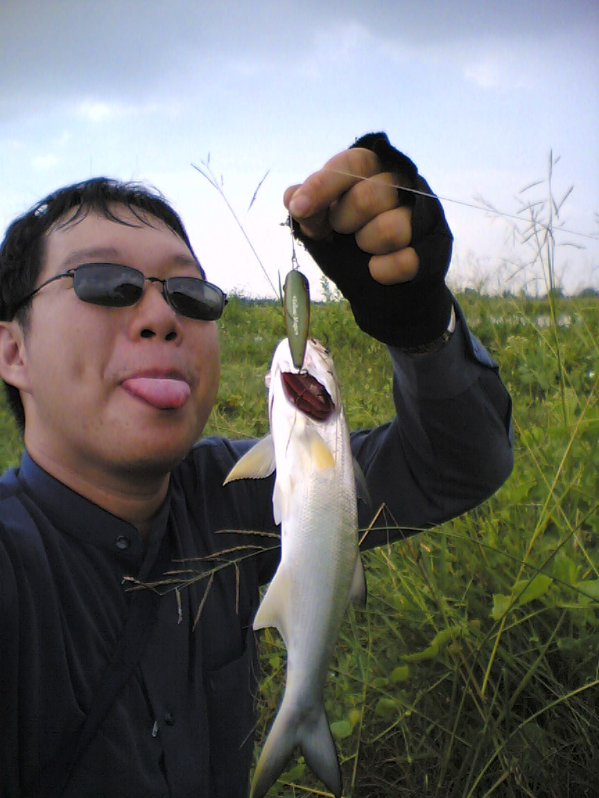จัดไปครับ  ขอหล่อสักรูป  กุเราซ่าส์  