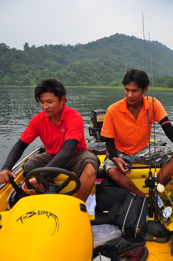 นายน็อตขอลองขับเรือดูบ้าง...........จัดปายยยยยยยยยยยย :grin: :grin: :grin: