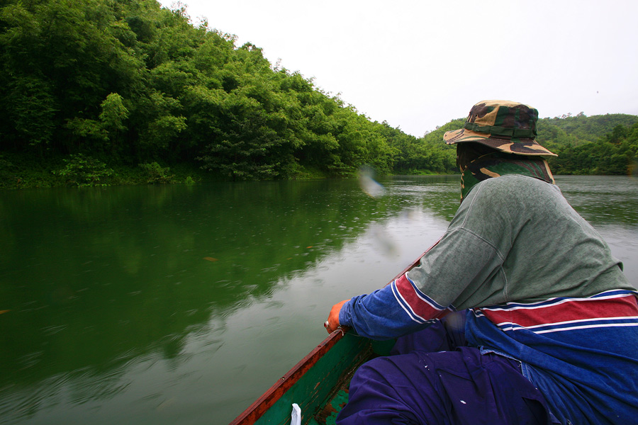 ถือซะว่าผมพาทุกท่านมานั่งเรือเที่ยวนะครับ