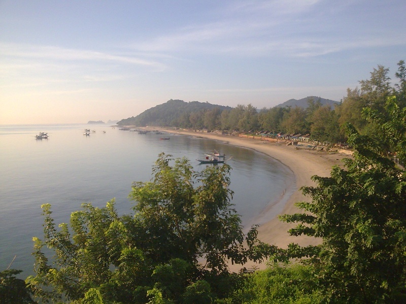  [center]บรรรยากาศ  ทะเล ชุมมพรร   หาดทรายรี คร้าบบ บ [/center]